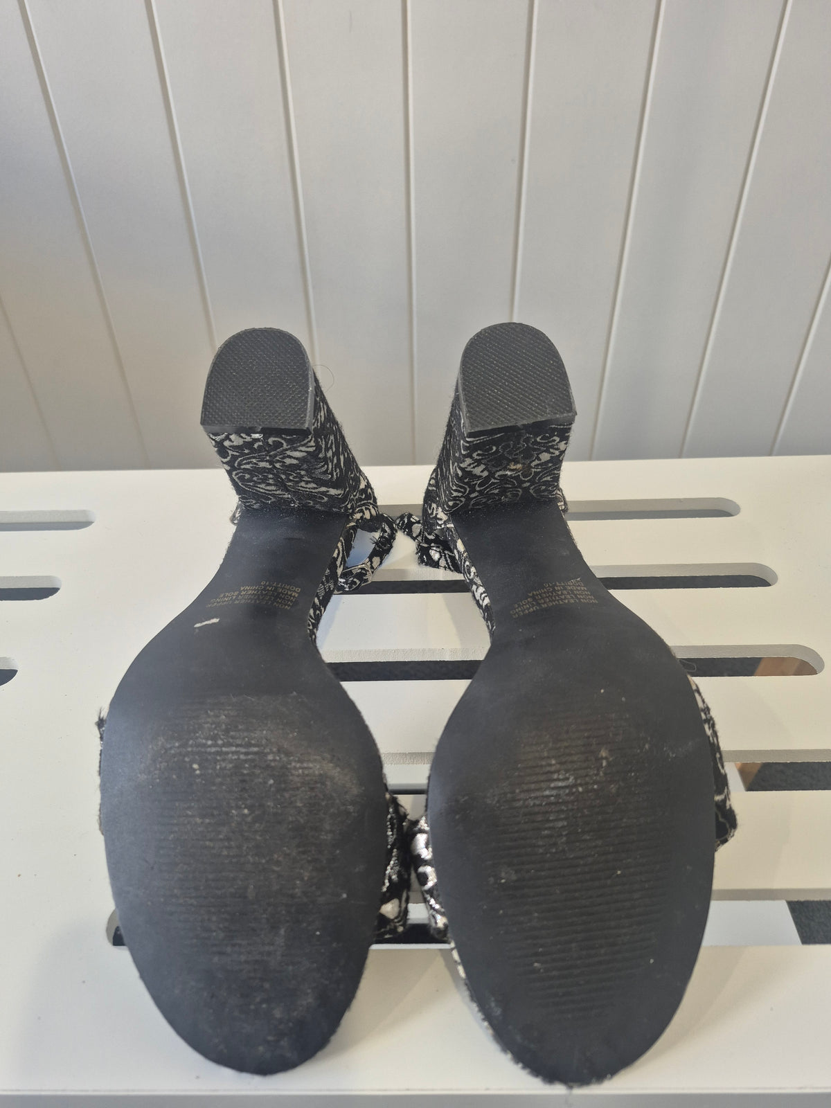 LAT05 - Therapy Black & Silver Brocade Heels – Size 9