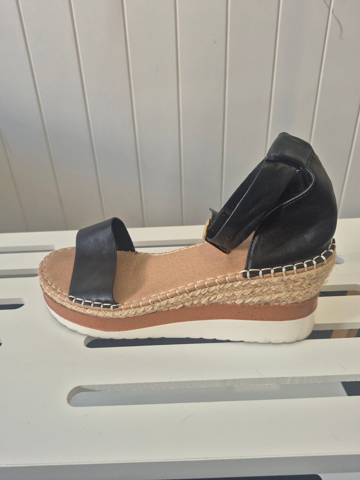 LAT04 -NOVO Black Espadrille Wedge Sandals – Size 9