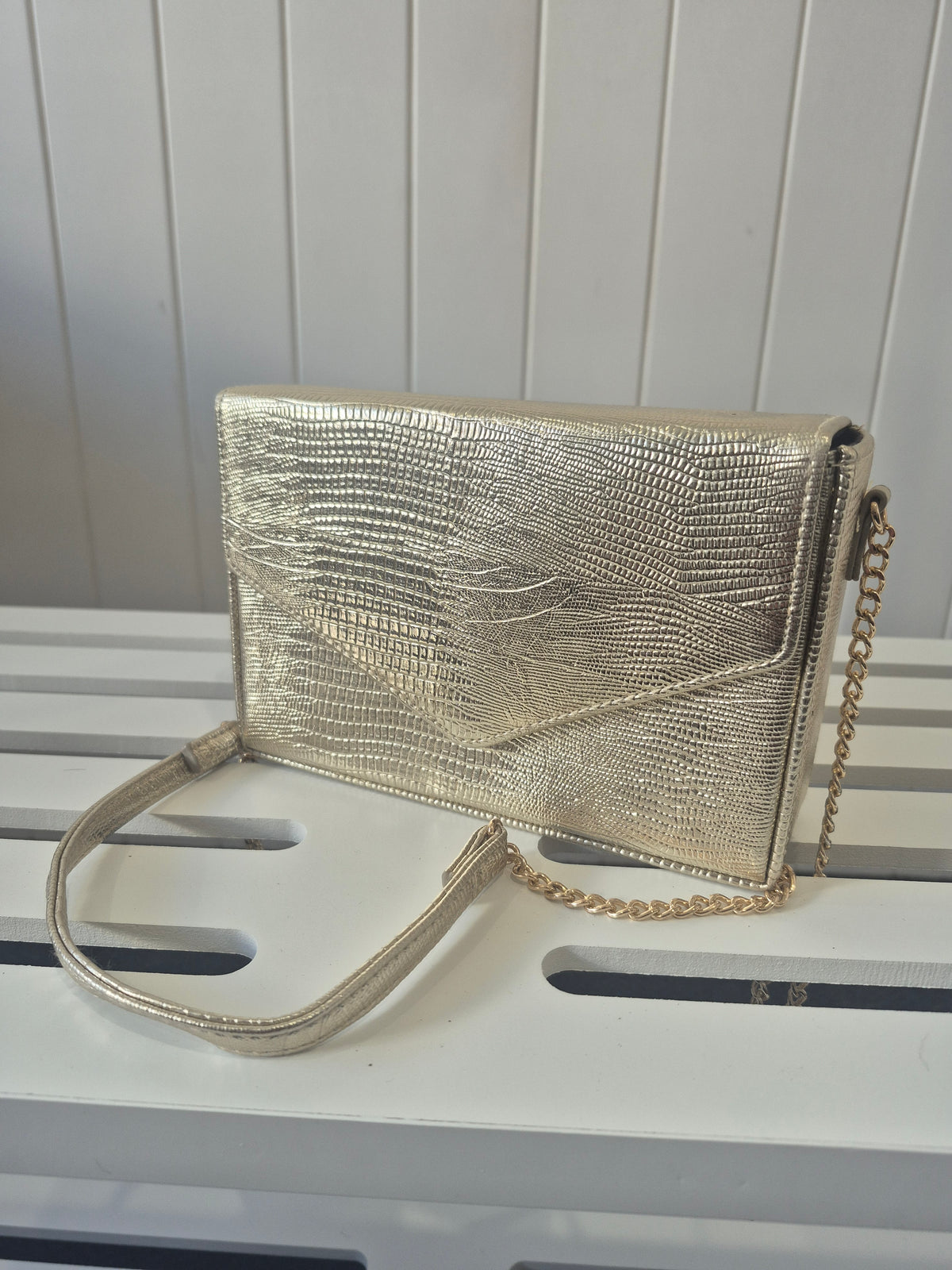 LAT06 - Gold Metallic Textured Crossbody Bag