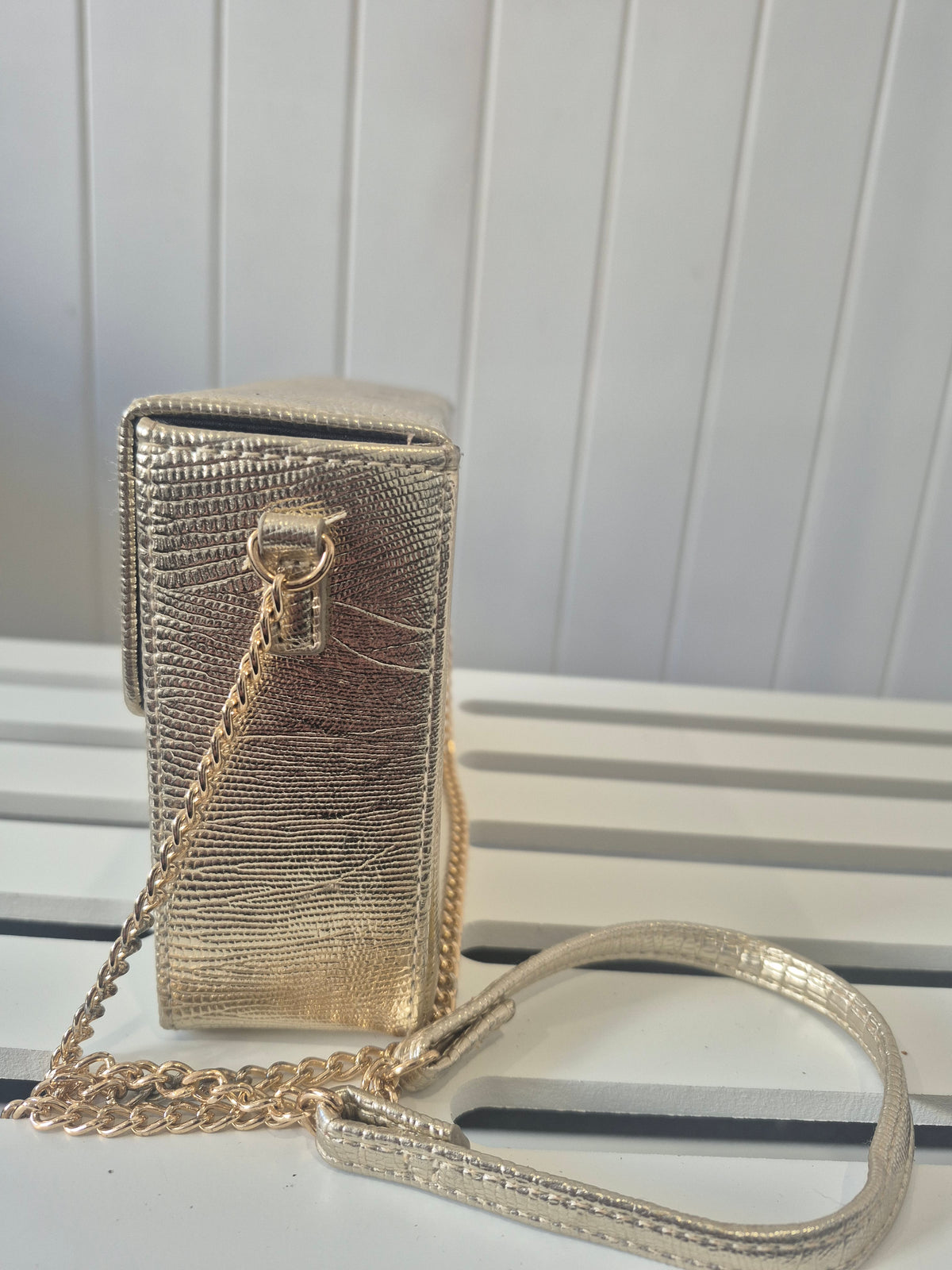 LAT06 - Gold Metallic Textured Crossbody Bag