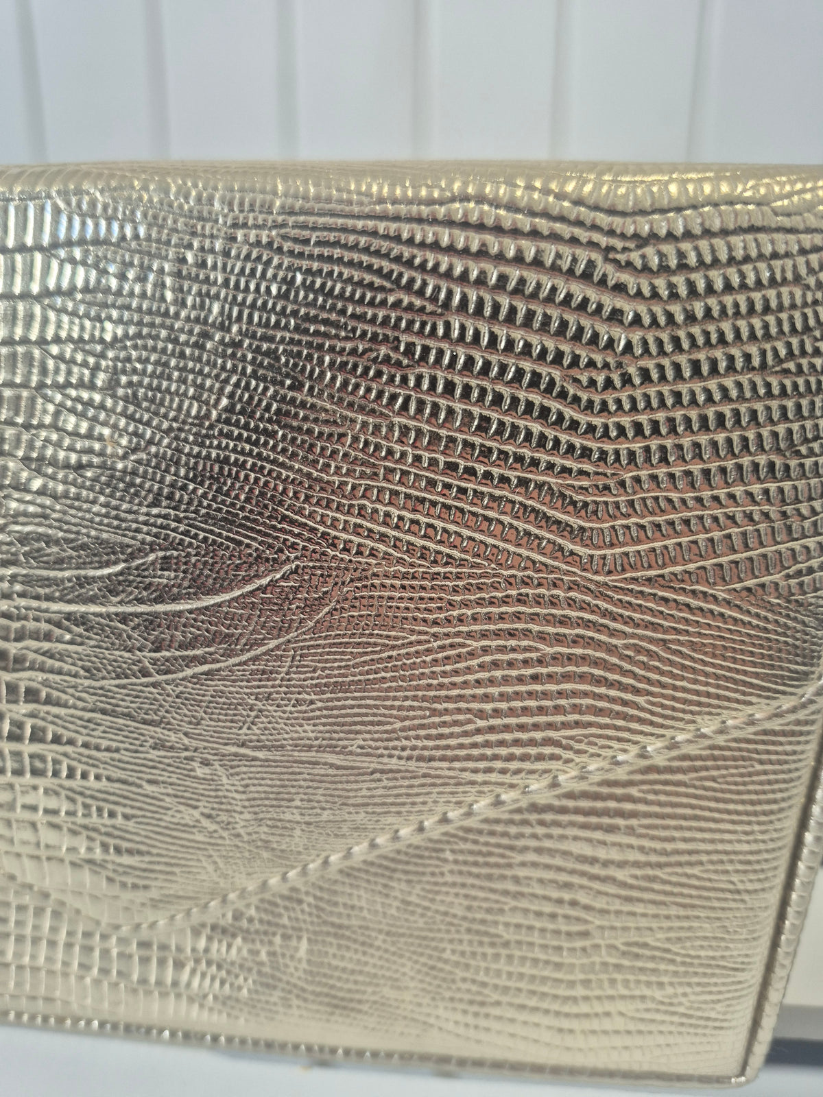 LAT06 - Gold Metallic Textured Crossbody Bag