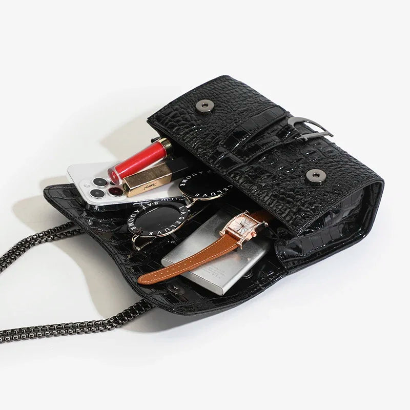Luxury Croc-Embossed Chain Shoulder Bag with Metal Clasp